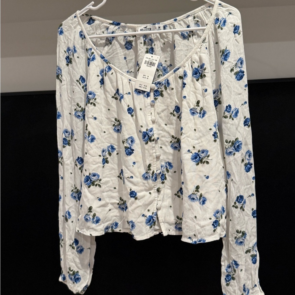 Hollister Women's Blue Floral Blouse